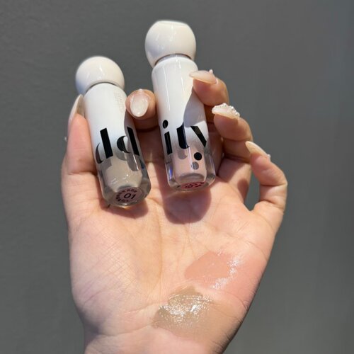 oddity不名所水润柔焦提亮液