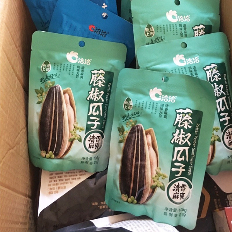 新货滕椒味瓜子洽洽海盐味山核桃味藤椒瓜子108哈哈爪子零食-封面