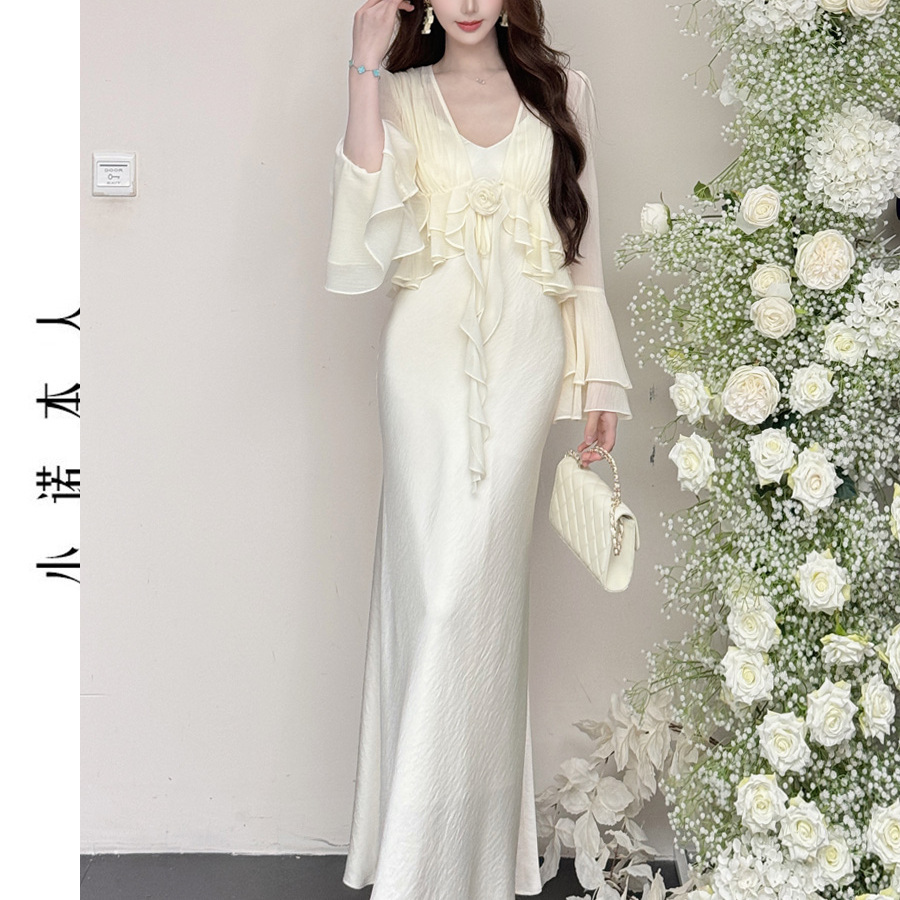 小诺本人深v吊带连衣裙夏高级感缎面长裙百搭防晒雪纺衫套装25713