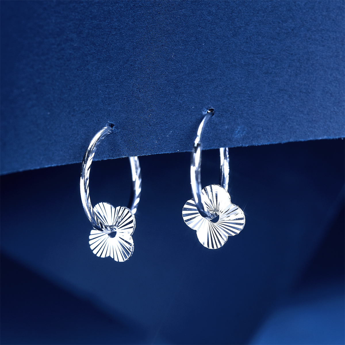 Meluxe美奈 Pt950铂金四叶草耳饰白金圆圈耳环耳扣送女友生日礼物