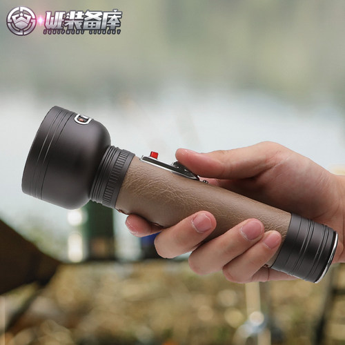 WE复古防水手电筒强光充电式