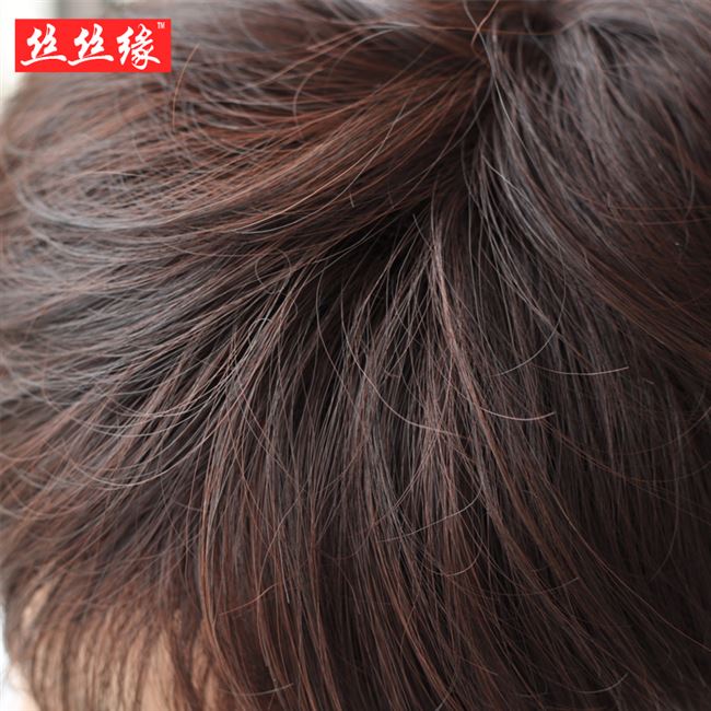 遮自然50真女高档的白发假发老年人头发逼真戴短卷发短发全65岁