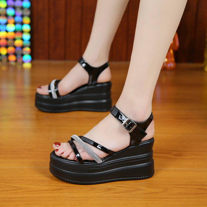 水钻坡跟凉鞋女时尚外穿