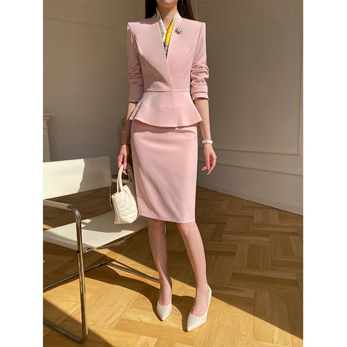 减龄遮小肚子婚礼主持职业套装女