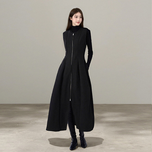 实拍赫本风高级感一整套ootd穿搭高领打底衫 毛呢背心连衣裙两件套