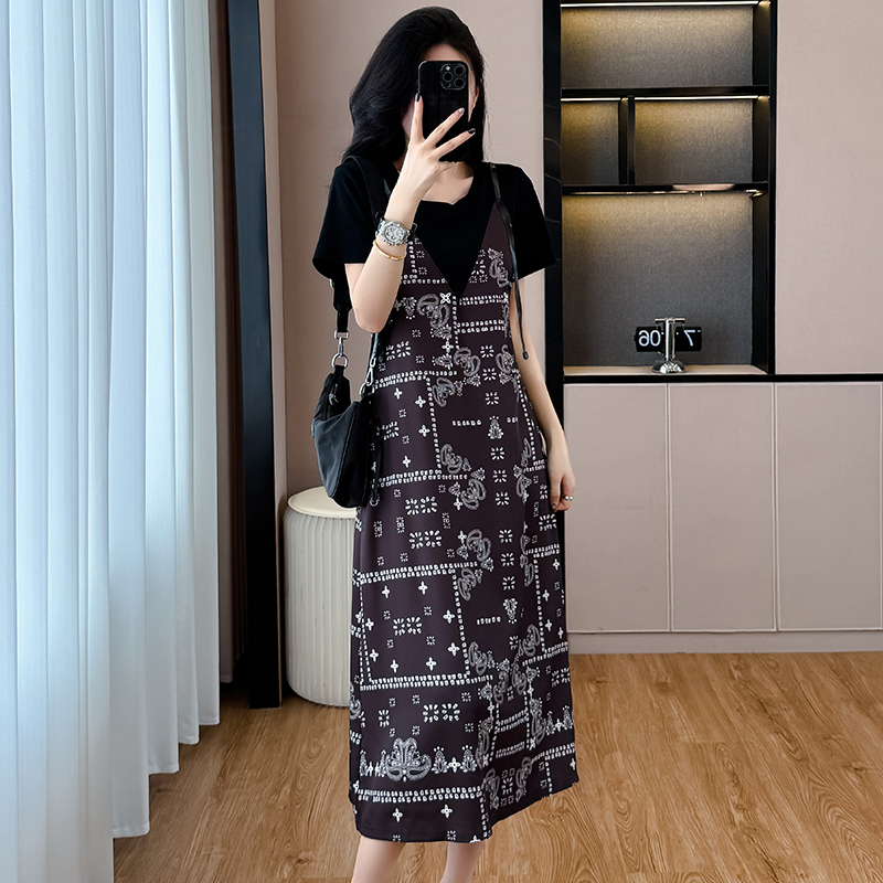 轻奢高级感法式气质碎花拼接连衣裙2025夏新款显瘦百搭宽松长裙