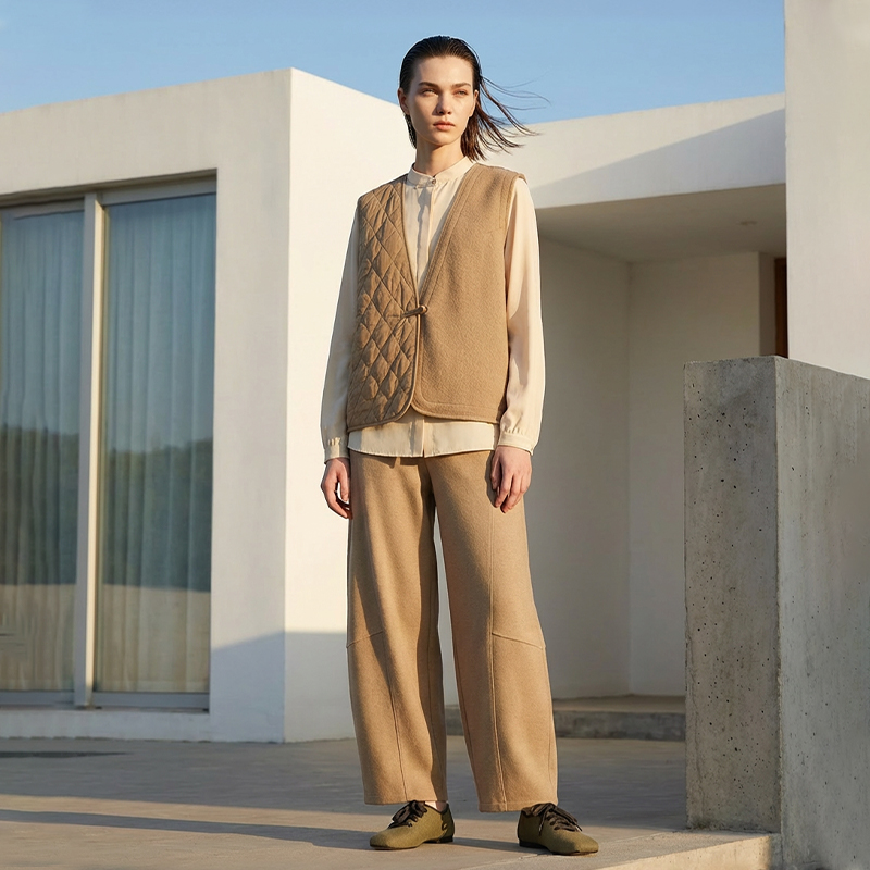 范可儿舒适弹力腰立体剪裁弯刀裤