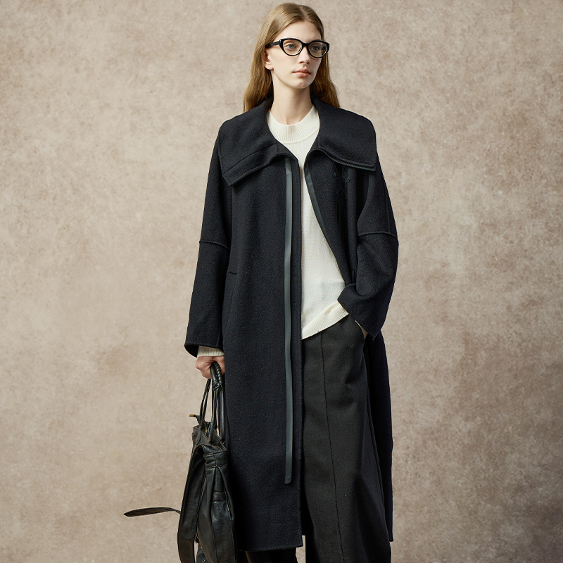 大翻领刺绣过膝大衣双面呢