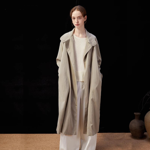 Famecoco范可儿简约长款立领风衣长期主义外套宽松慵懒FAD1AT010