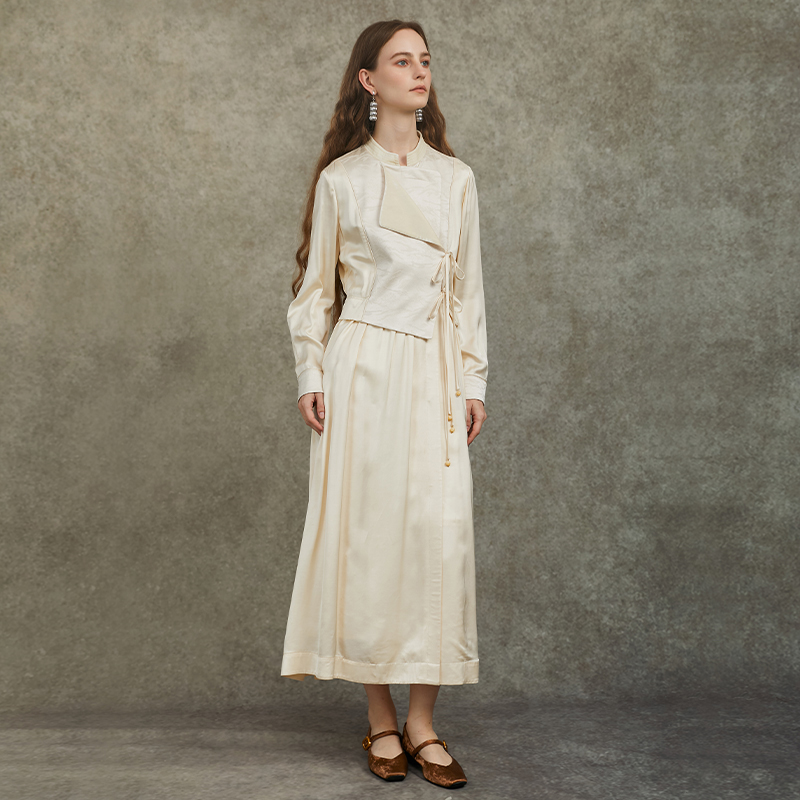 范可儿立领提花新中式连衣裙