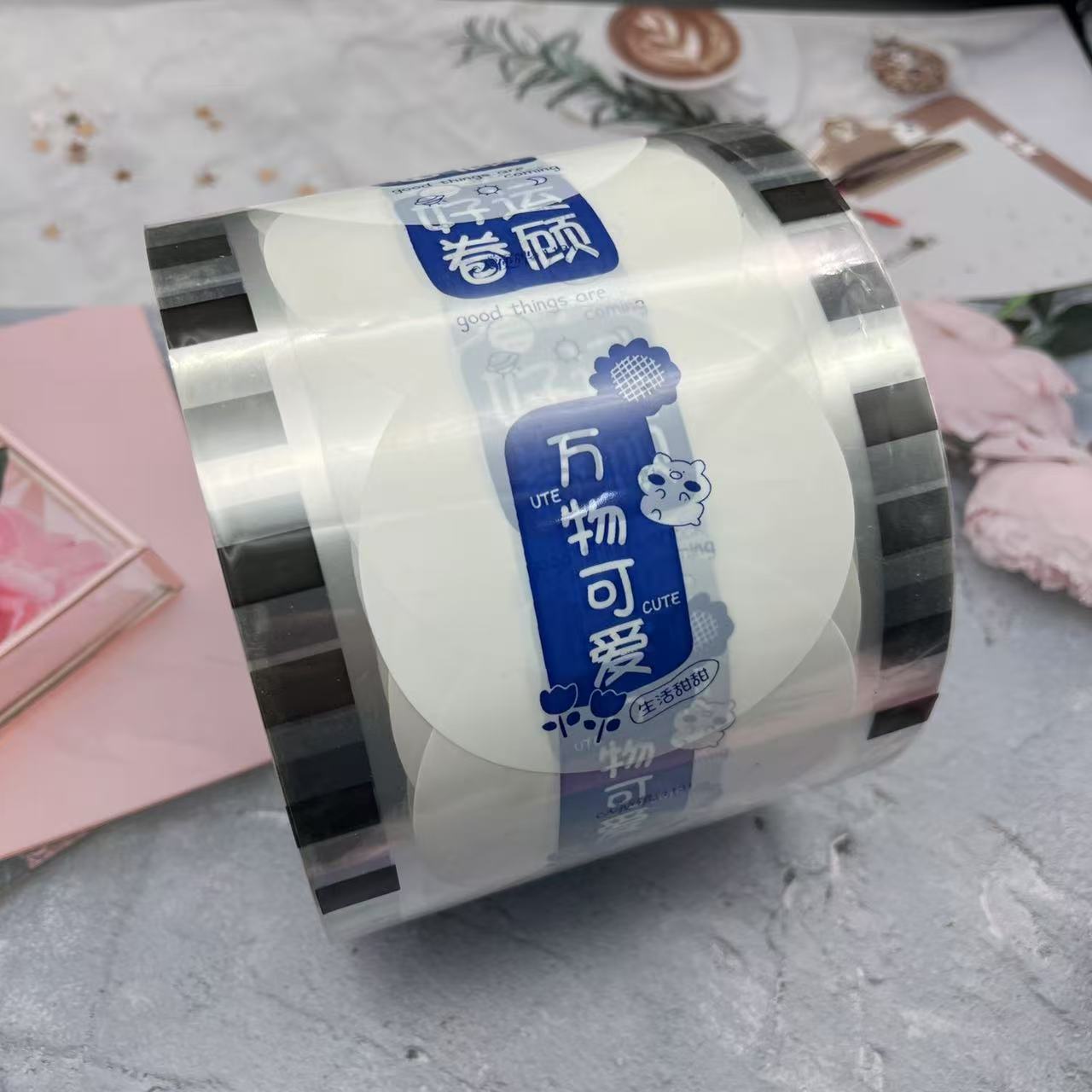 奶茶饮料网红9095口径通用膜豆浆封口膜一次性奶茶封杯膜塑料杯