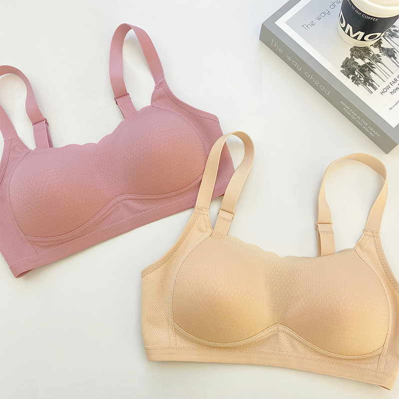 莹嫦无痕内衣大胸显小无钢圈大码