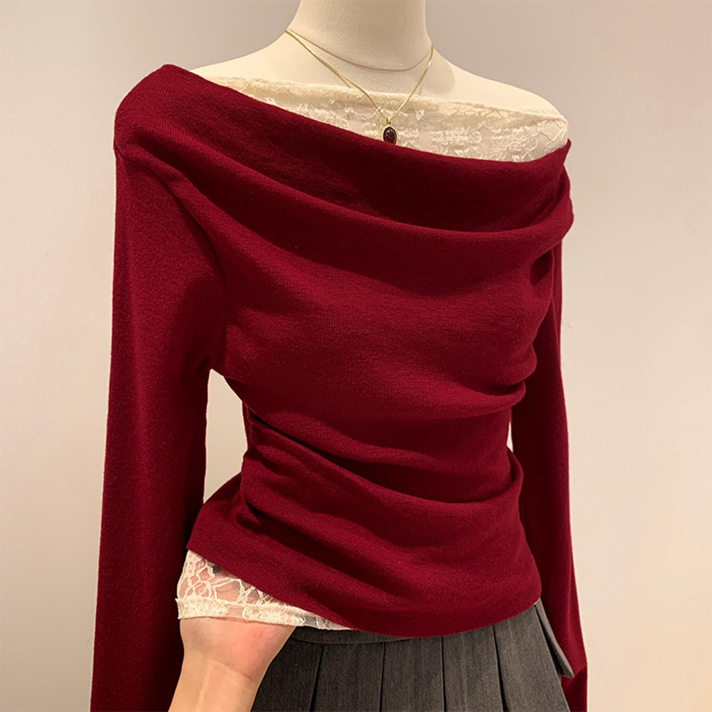 圣诞氛围感穿搭红色一字肩毛衣打底衫女秋冬内搭针织上衣1206r