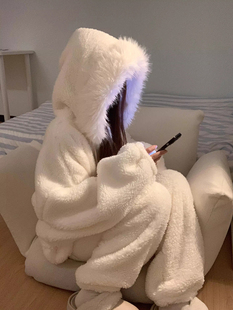 珊瑚绒睡衣女款秋冬季2025新款加厚保暖毛绒绒可爱连帽家居服套装