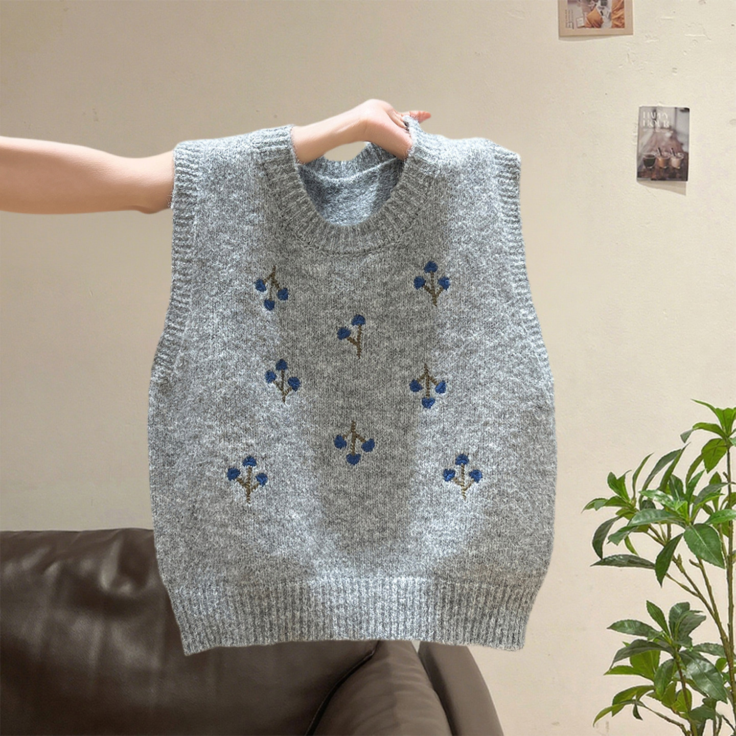 韩国东大门新款灰色刺绣针织马甲背心女秋冬配打底衫叠穿马夹坎肩