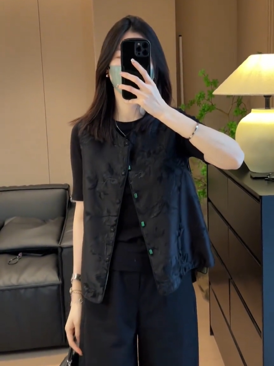 黑色中式马甲外套女夏季新款气质百搭高级感国风刺绣提花坎肩上衣
