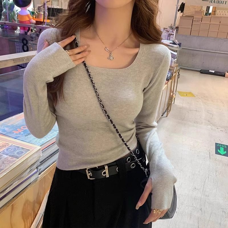 灰色方领打底衫女秋冬修身软糯毛衣洋派显瘦内搭露锁骨针织衫上衣