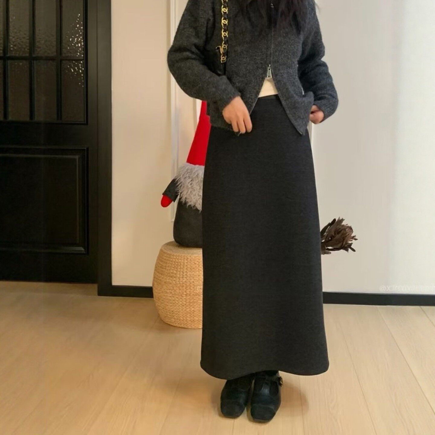 深灰色羊毛半身裙女秋冬高腰显瘦直筒裙加绒加厚中长款毛呢包臀裙