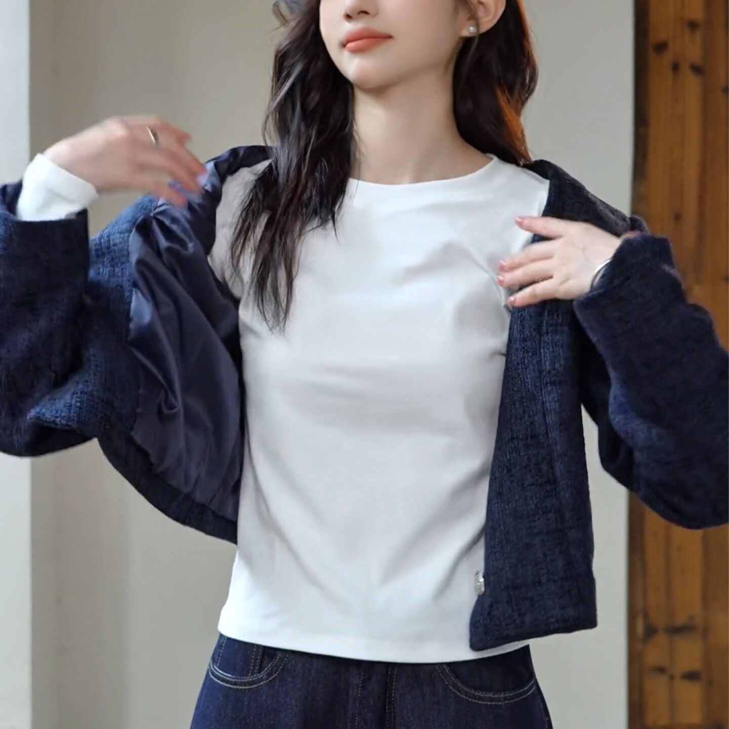 白色长袖T恤女2026新款春秋叠穿内搭打底衫高级感基础款圆领上衣