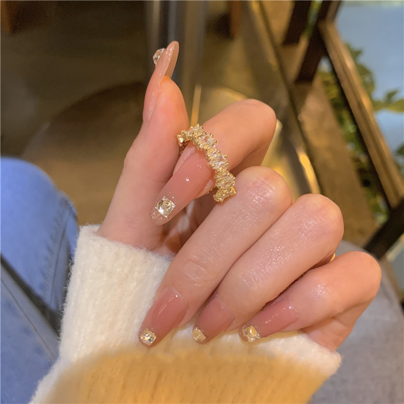 高级感锆石轻奢冷淡风