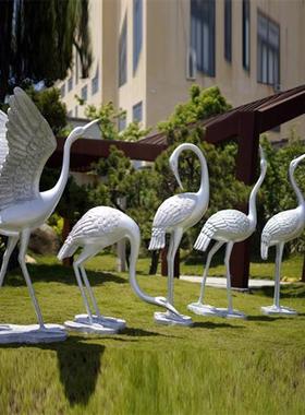 仿铜抽象仙鹤摆件户外玻璃钢园林景观动物装饰庭院水池丹顶鹤雕塑