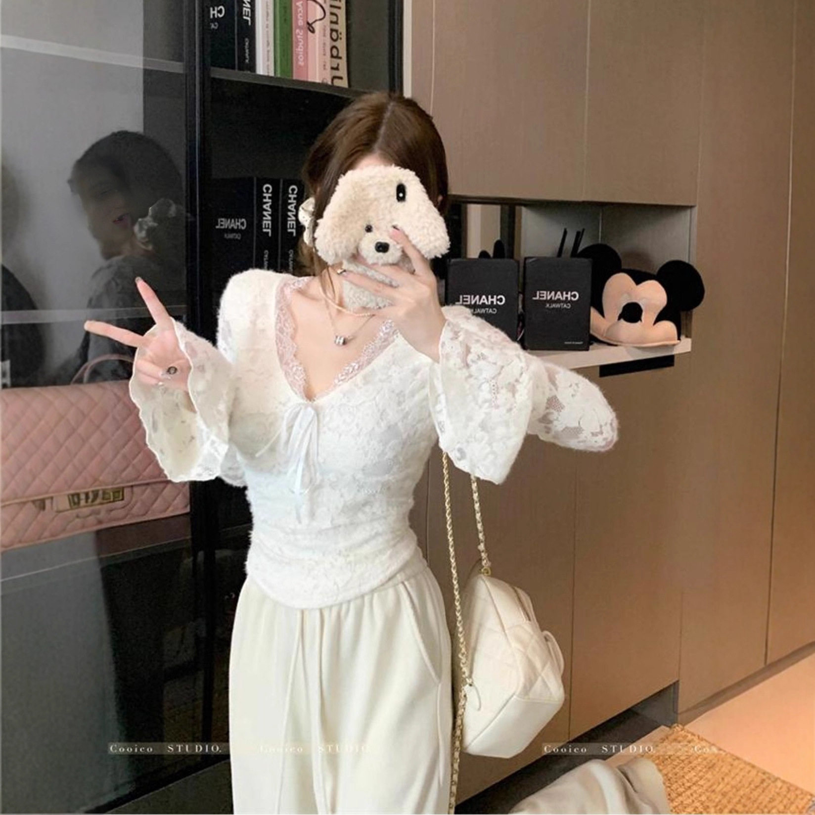 大码胖MM纯欲风白色V领蕾丝衫女秋冬季新款修身显瘦甜美内搭上衣,女装/女士精品,大码内搭,淘宝优惠券,粉丝福利购,淘宝优惠卷