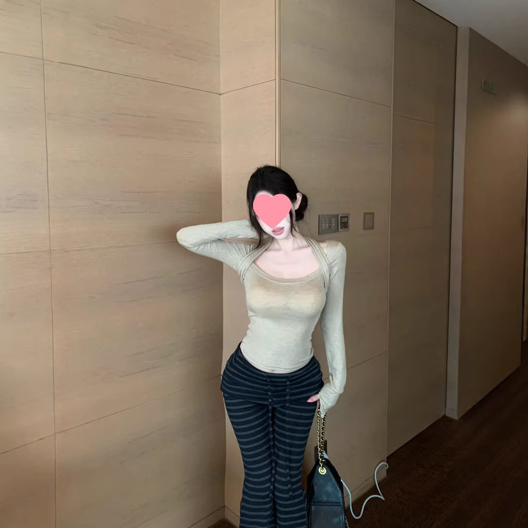 拼接假两件低领挂脖领长袖修身设计感掐腰纯欲长袖针织衫女小上衣,女装/女士精品,毛针织衫,淘宝优惠券,粉丝福利购,淘宝优惠卷