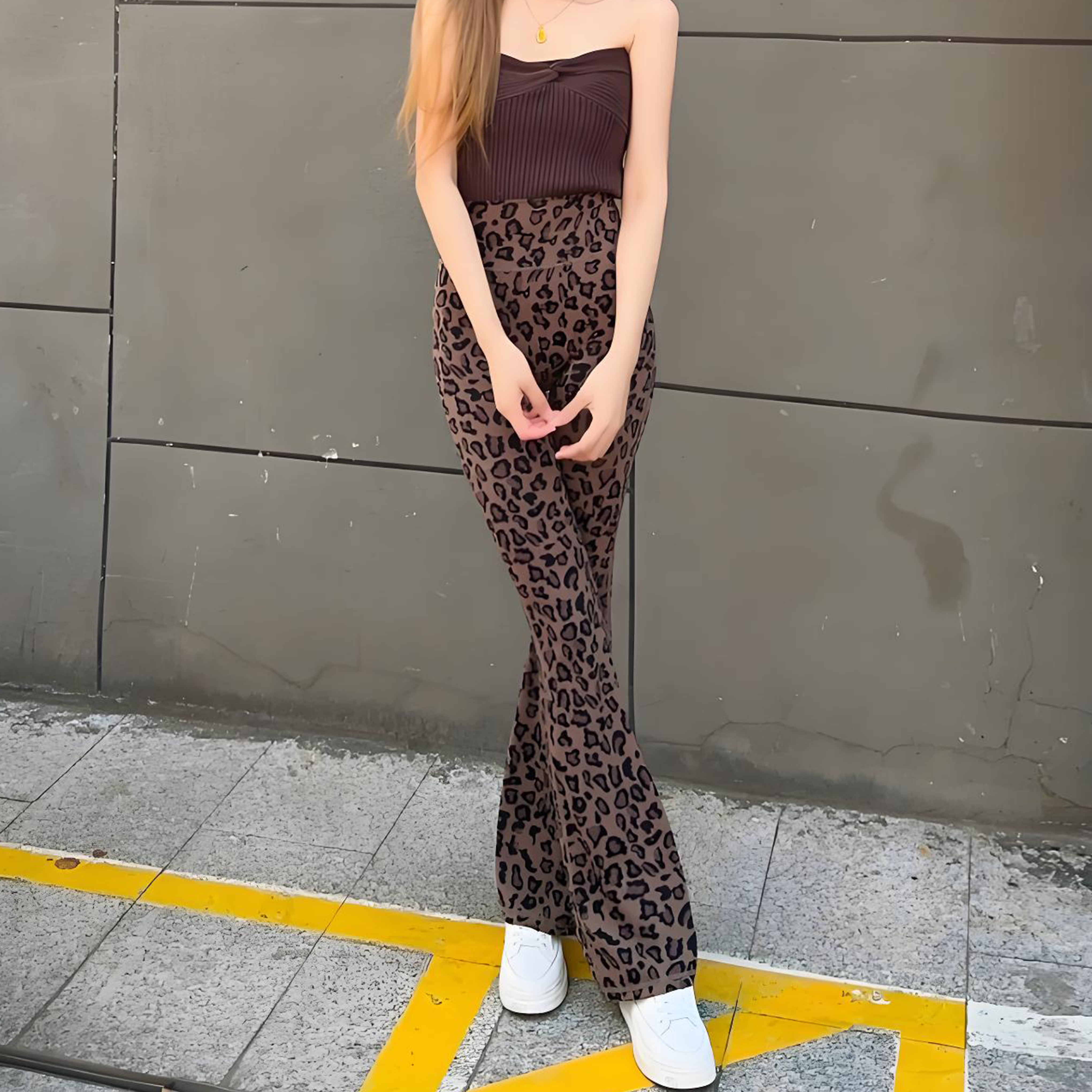 LARRMAIN高腰豹纹微喇瑜伽裤女外穿秋季薄款修身显瘦长裤