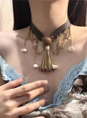 气质重工朋克颈链小众设计复古做旧金属流苏皮质choker项圈项链