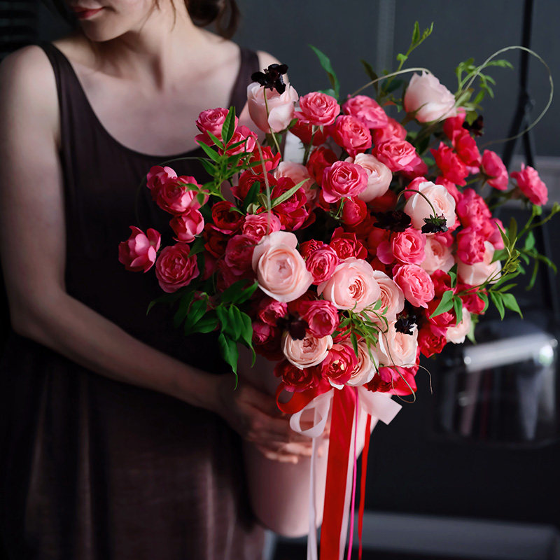 圣诞节平安夜送女朋友生日冰淇淋花桶广州花店鲜花速递思南香山