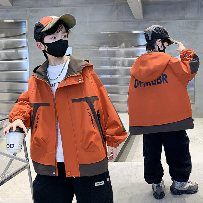 2026新款男童防风户外冲锋衣