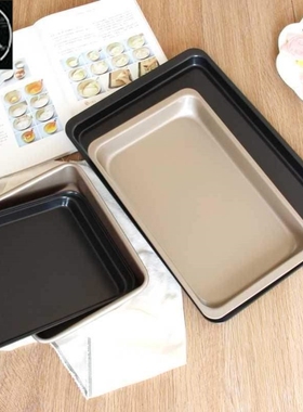 baking tools use a cookie snowflake pastry mold in a nonstic