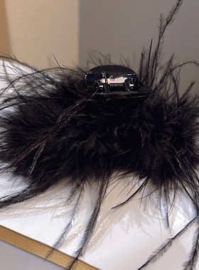 杨杨babytime 优雅纯欲高级鸵鸟毛抓夹高端竖夹后脑勺羽毛鲨鱼夹