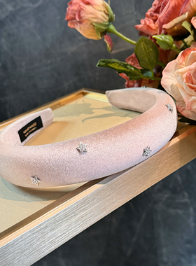 杨杨babytime 雾隐撩人 粉色雪丝绒发箍 镶钻五角星闪闪高颅顶女