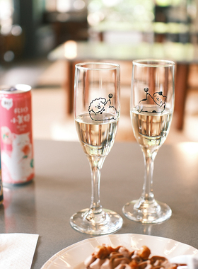 气泡招待所‘原创简笔画举杯小狗玻璃杯红酒杯甜酒杯氛围感高脚杯
