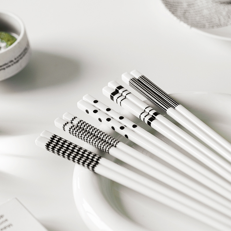 新款陶瓷筷子抗菌防霉耐高温