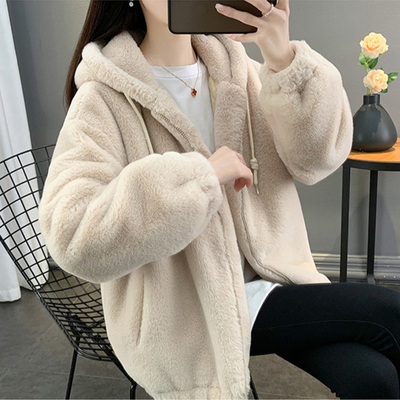 羊羔毛仿懒兔毛皮草连帽短外套