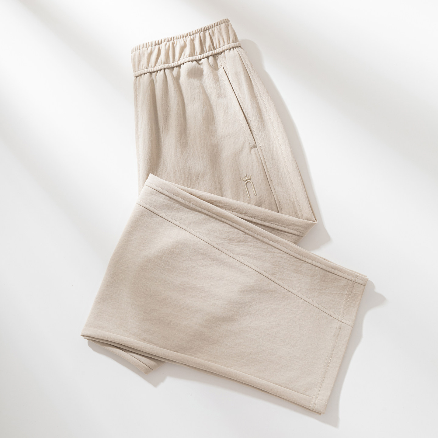 2026年夏季棉麻杏色直筒裤女薄款宽松松紧腰透气显瘦休闲高腰长裤