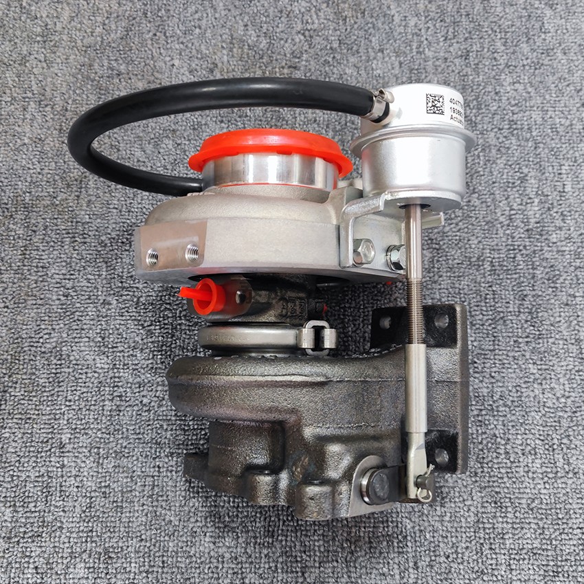 康明斯ISBe5 ISDe 4.5升柴油发动机 HE221W涡轮增压器