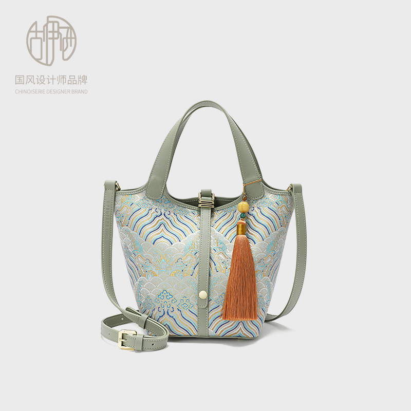【宝藏品牌】新中式提花水桶包