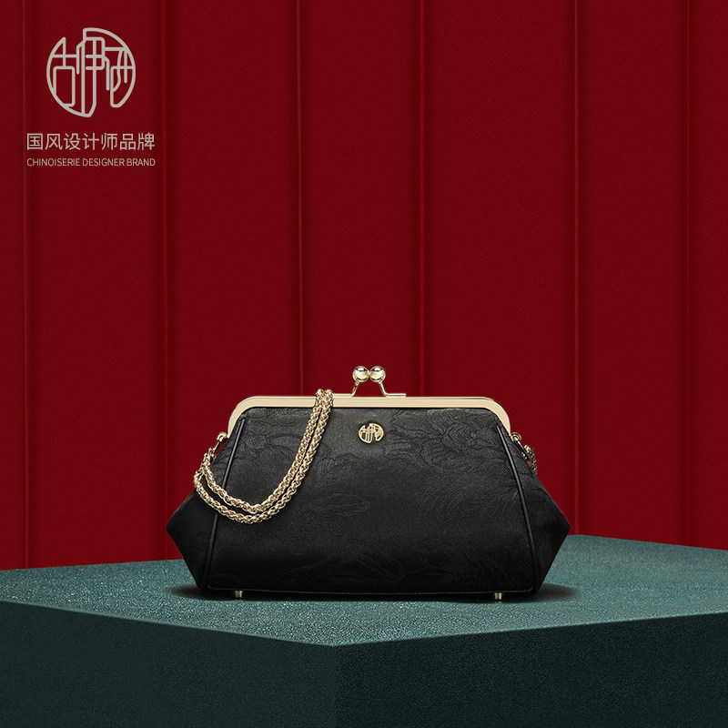 【宝藏品牌】古伊西中国风设计香云纱口金包新中式桑蚕丝旗袍包