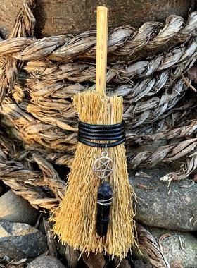 wish爆款车载挂件wicca女巫迷你扫把挂件跨境热卖带水晶配件挂饰