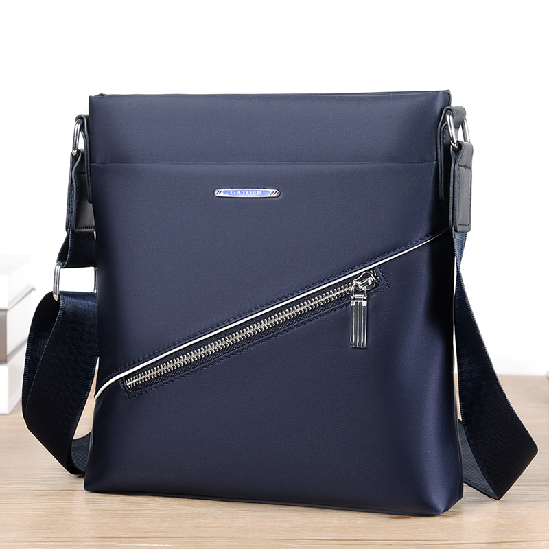 香港单肩斜挎包竖款牛津布男包