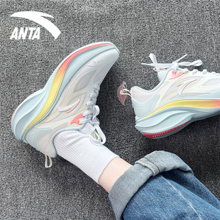 安踏叶子女鞋小学生轻便跑步鞋2025新款小码33码初中生回弹运动鞋