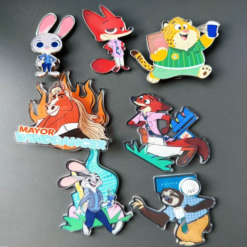 疯狂动物城2联名冰箱贴卡通动漫金属徽章亚克力磁吸可爱朱迪尼克