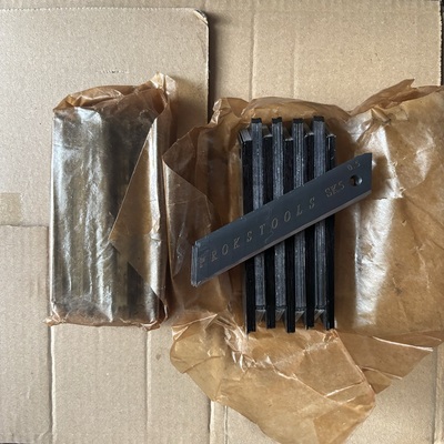 美工刀片100片装通用18mm宽度合金钢黑刀片 防锈油纸包装