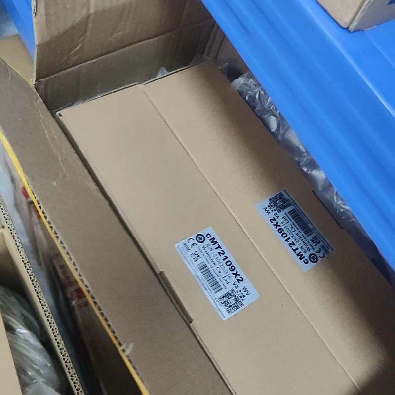 议价：威纶触摸屏CMt2109X2   2台