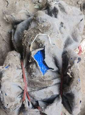 议价：工地处理3个蓝色彩钢闸阀，型号Z45X，N80规格，压力PN