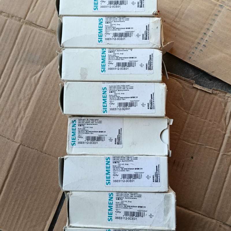 议价：限位开关3SE5112-0CE01 8个，库存样子