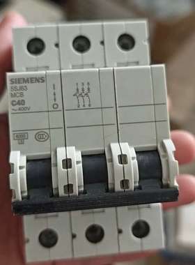 议价：断路器5SJ63 MCB C40，400V三相，成色如